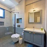 Almilalin 6 Bedroom For Rent In Ölüdeniz