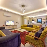 Almilalin 6 Bedroom For Rent In Villa