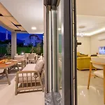 Villa Almilalin 6 Bedroom For Rent In