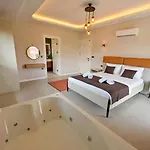 Almilalin 6 Bedroom For Rent In Villa