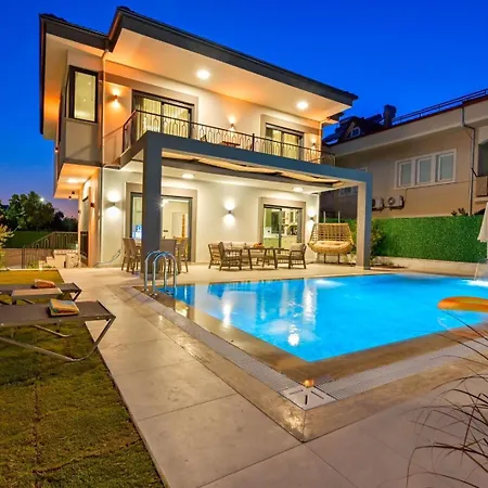 Almilalin 6 Bedroom For Rent In * 厄吕代尼兹