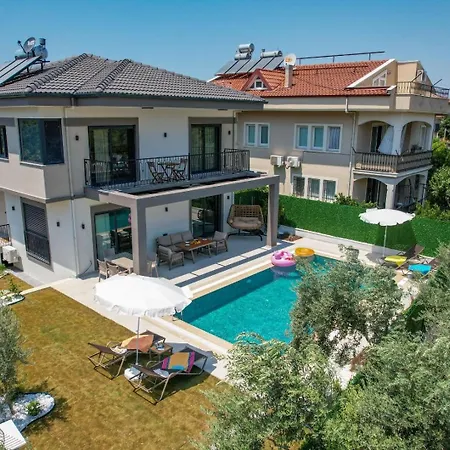 Almilalin 6 Bedroom For Rent In * Ölüdeniz