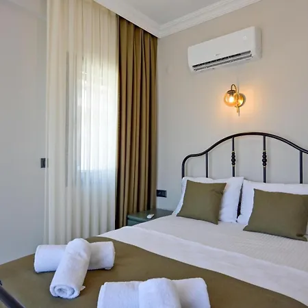 Villa Almilalin 6 Bedroom For Rent In