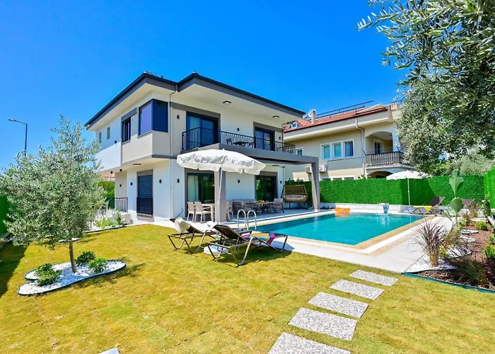 Вилла Almilalin 6 Bedroom For Rent In Олудениз