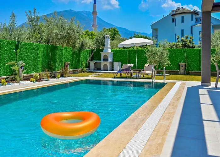 Almilalin 6 Bedroom For Rent In *