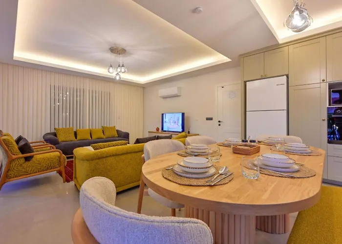 Almilalin 6 Bedroom For Rent In Олудениз