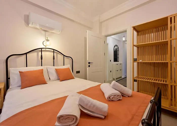 Almilalin 6 Bedroom For Rent In Вилла Олудениз