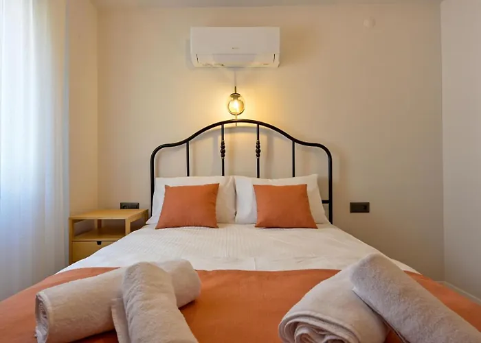 Almilalin 6 Bedroom For Rent In