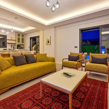 Villa Almilalin 6 Bedroom For Rent In