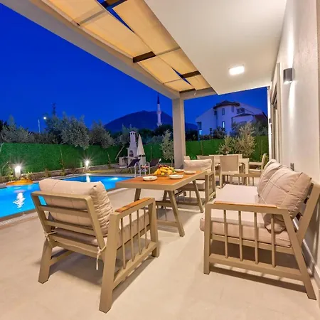 Almilalin 6 Bedroom For Rent In Villa