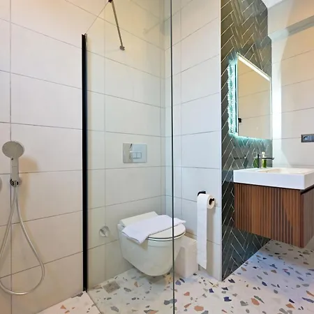 Almilalin 6 Bedroom For Rent In * Oludeniz