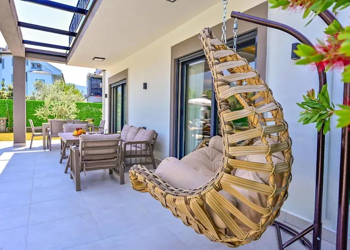 Villa Almilalin 6 Bedroom For Rent In Ölüdeniz