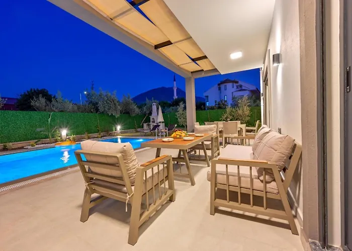 Almilalin 6 Bedroom For Rent In Villa