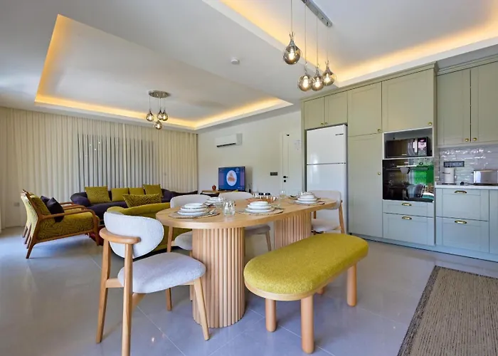 Almilalin 6 Bedroom For Rent In Villa Ölüdeniz